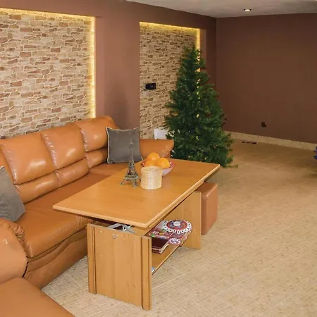 Three-bedroom Holiday In Mestnost Trakata Holiday home *